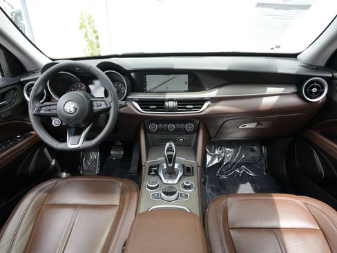Used 2021 Alfa Romeo Stelvio Ti AWD/4WD image 43
