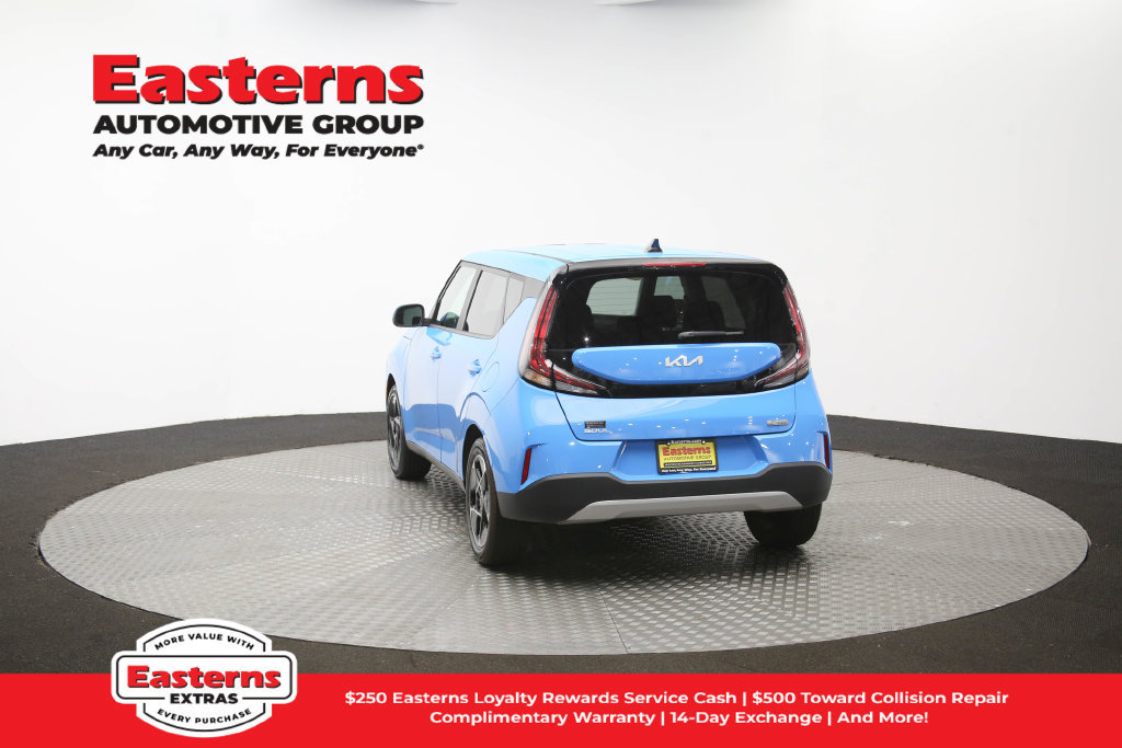 Used 2023 Kia Soul EX FWD image 40