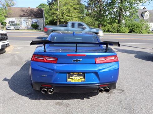 Used 2017 Chevrolet Camaro SS image 6