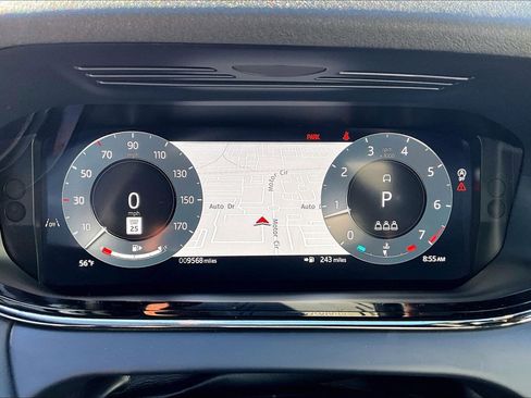 Used 2025 Land Rover Range Rover Evoque Dynamic SE image 20