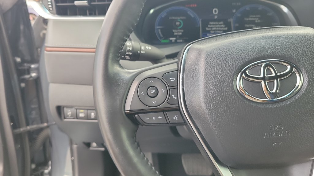 Used 2024 Toyota Venza Limited AWD/4WD image 19