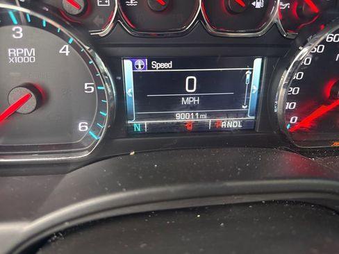 Used 2018 Chevrolet Tahoe LT image 14