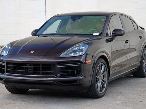 Used 2020 Porsche Cayenne Turbo AWD/4WD image 52