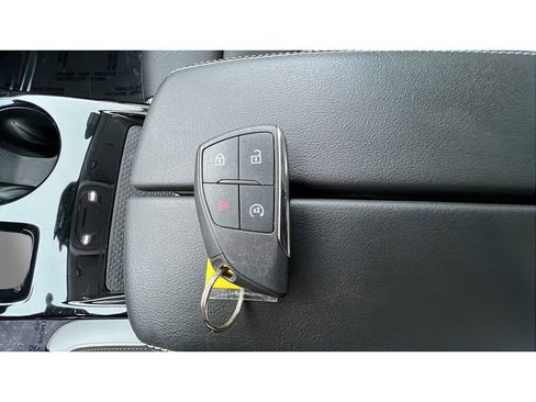 Certified 2025 Buick Envision Sport Touring image 34