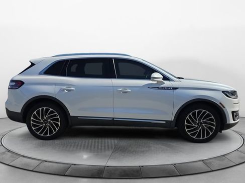 Used 2019 Lincoln Nautilus Reserve FWD image 6