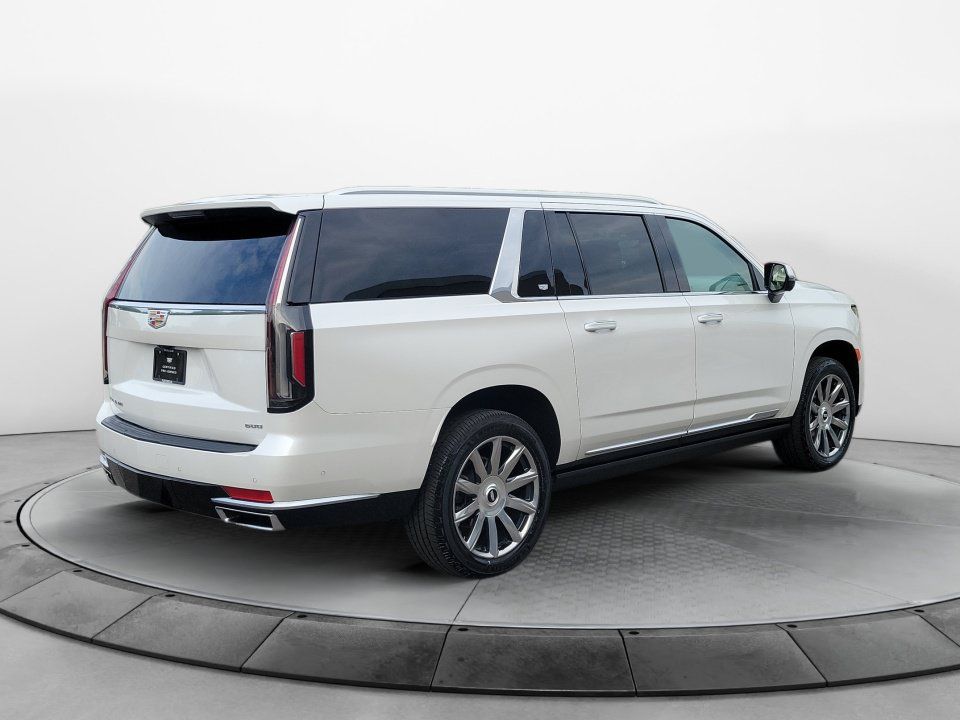 Certified 2024 Cadillac Escalade ESV Premium Luxury Platinum AWD/4WD image 7