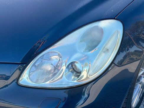 Used 2004 Lexus SC 430 Convertible RWD image 9