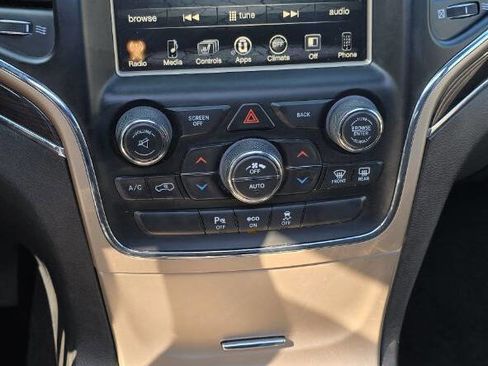 Used 2014 Jeep Grand Cherokee Overland image 24