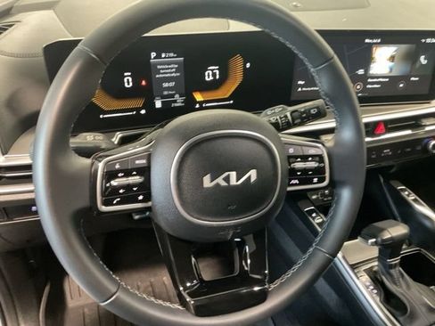 Used 2024 Kia Sorento S w/ Panoramic Sunroof Package FWD image 15
