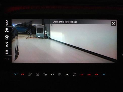 Used 2025 Dodge Charger Daytona Scat Pack w/ Track Pack image 43