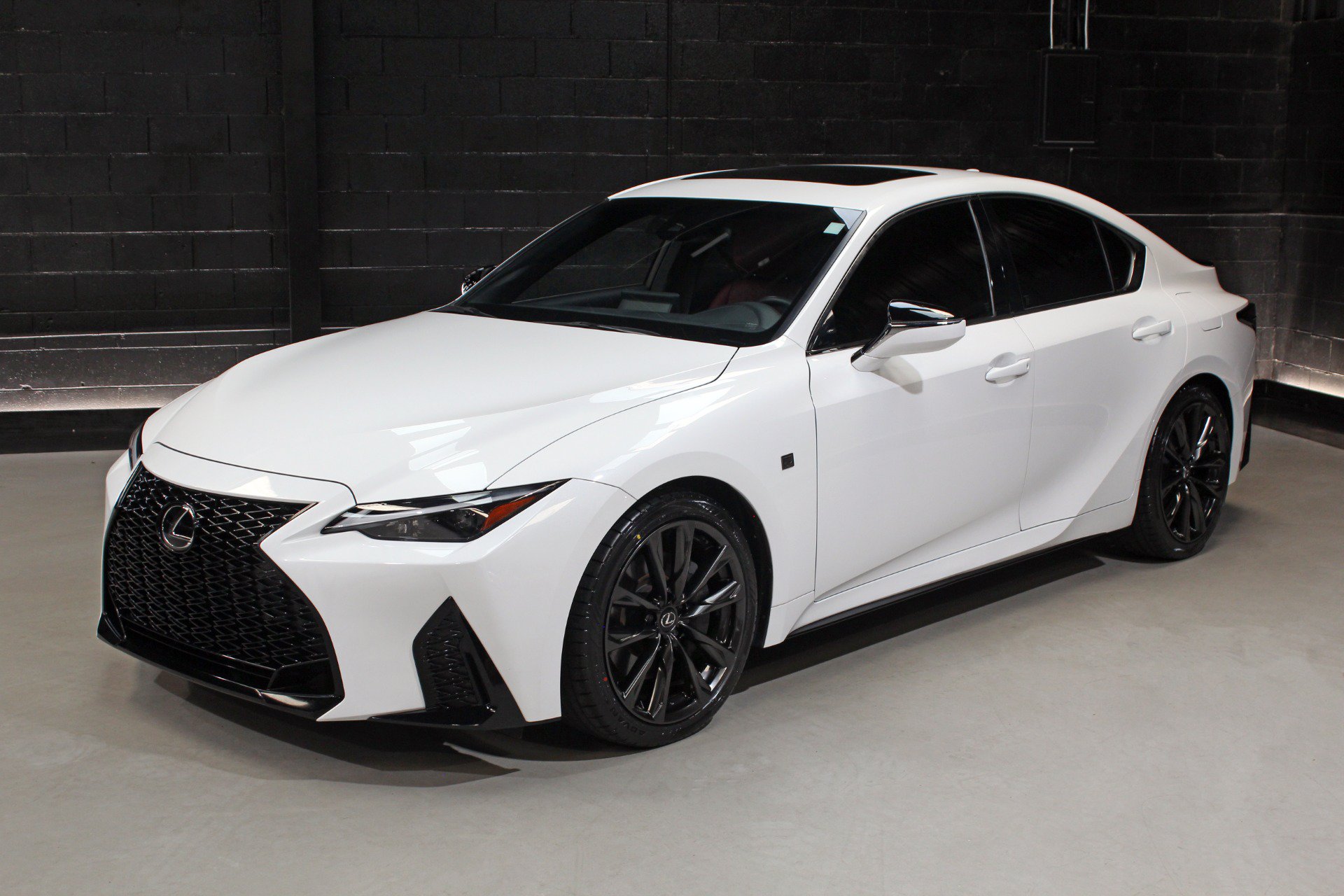 Used 2024 Lexus IS 350 F Sport RWD image 5