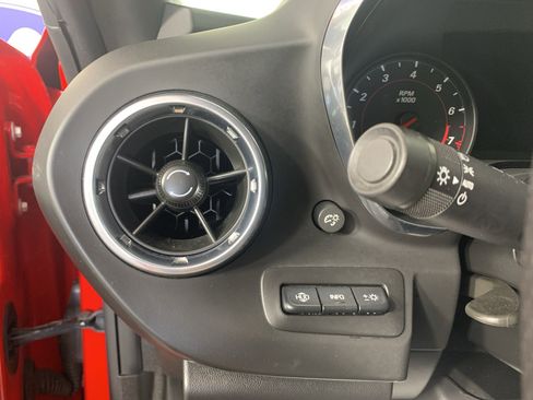 Used 2019 Chevrolet Camaro SS image 17