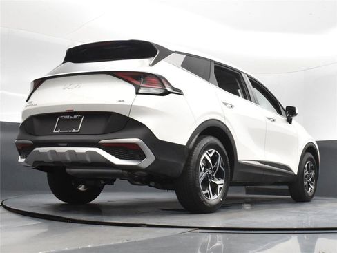 Used 2025 Kia Sportage LX image 14
