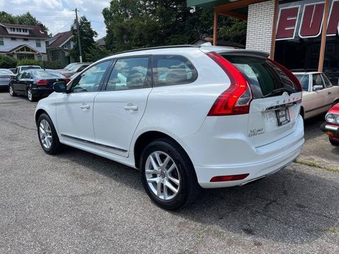 Used 2017 Volvo XC60 T5 FWD image 6