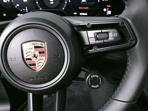 New 2026 Porsche Cayenne Electric AWD/4WD image 12