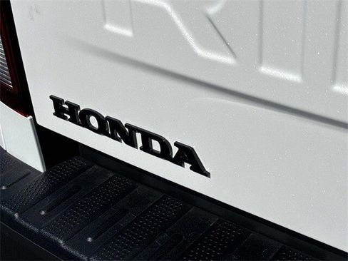 New 2026 Honda Ridgeline Black Edition image 6