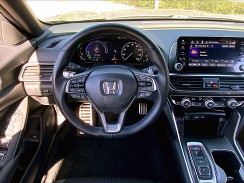 Used 2022 Honda Accord Sport image 5