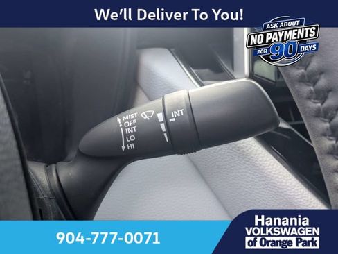 Used 2021 Toyota Corolla SE FWD image 29