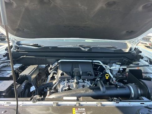 Used 2024 Chevrolet Colorado Z71 w/ Z71 Convenience Package 2 image 34