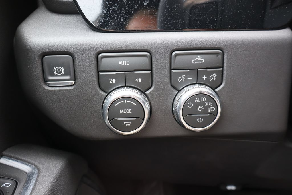 Used 2026 GMC Sierra 1500 Elevation AWD/4WD image 13
