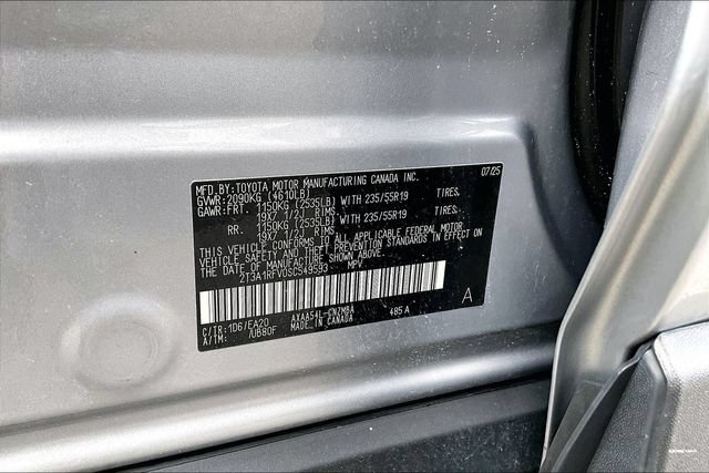 Used 2025 Toyota RAV4 XLE Premium w/ Weather Package AWD/4WD image 19