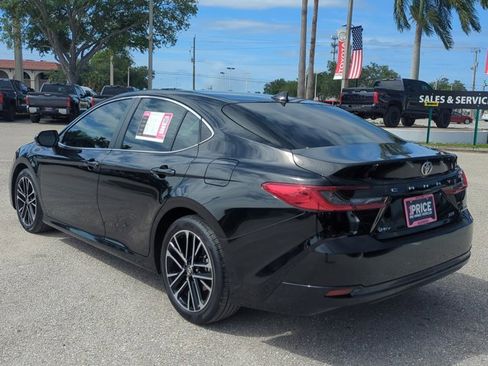 Used 2026 Toyota Camry XLE FWD image 7