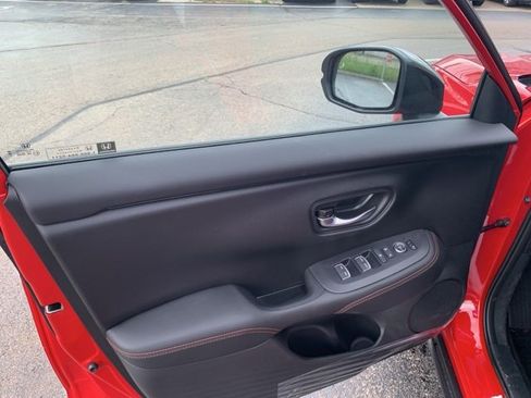 Certified 2025 Honda HR-V Sport image 12
