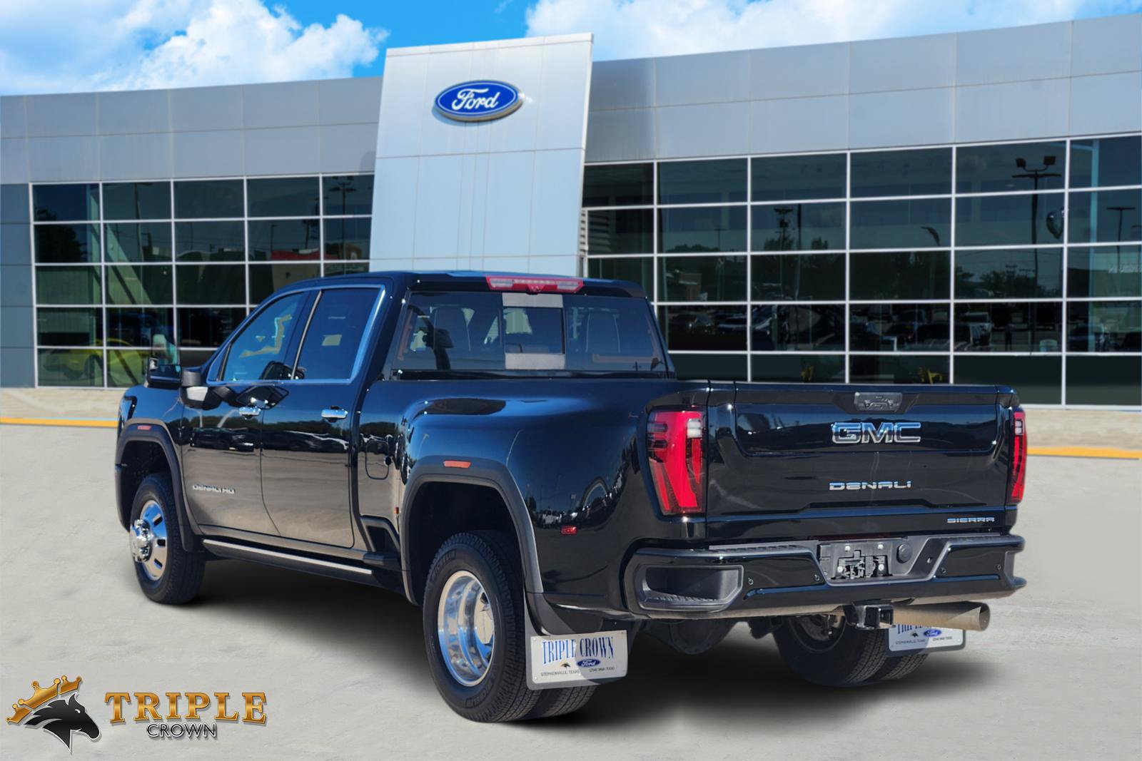 Used 2026 GMC Sierra 3500 Denali Ultimate AWD/4WD image 4