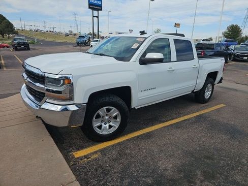 Used 2018 Chevrolet Silverado 1500 LT w/ Trailering Package image 10