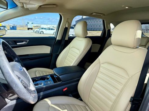 Used 2019 Ford Edge SEL w/ Equipment Group 201A image 11