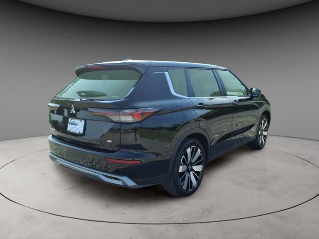 Used 2025 Mitsubishi Outlander SE AWD/4WD image 8