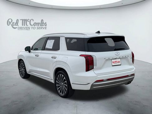 Used 2025 Hyundai Palisade Calligraphy image 3