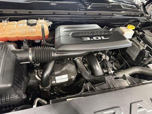 Used 2022 RAM 1500 Limited AWD/4WD image 39