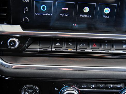 Used 2024 GMC Sierra 1500 SLT image 24