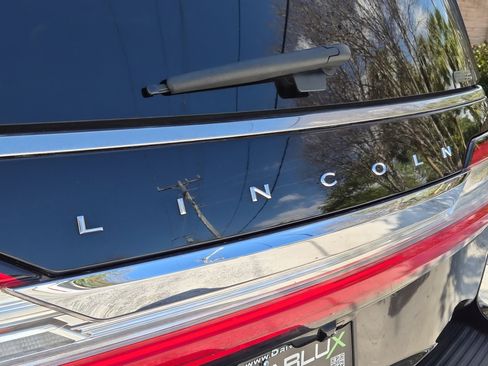 Used 2020 Lincoln Navigator Reserve w/ Equipment Group 208A Reserve image 7