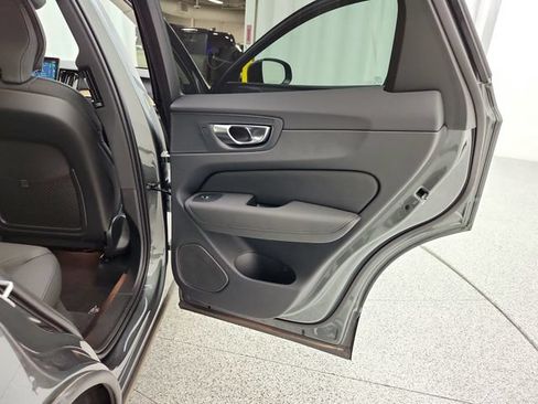 New 2026 Volvo XC60 B5 Plus w/ Climate Package AWD/4WD image 38