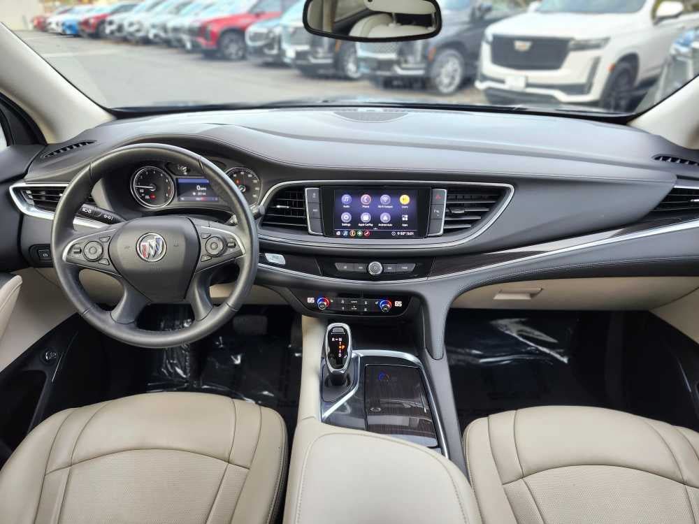 Used 2020 Buick Enclave Essence AWD/4WD image 11