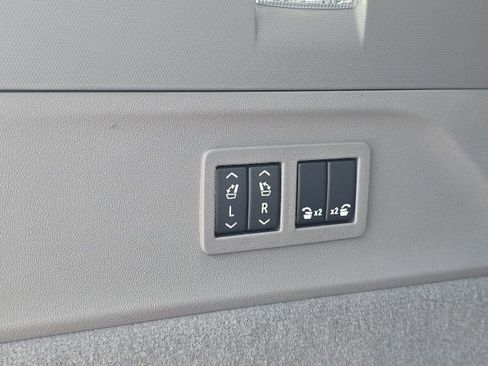 New 2026 Cadillac Escalade IQ Sport 1 w/ LPO, ONYX Package image 36