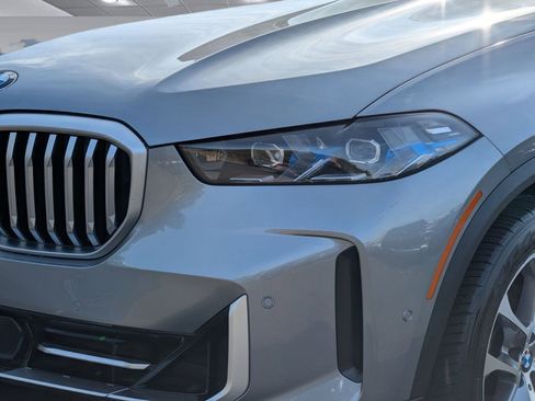 Used 2024 BMW X5 xDrive40i image 11
