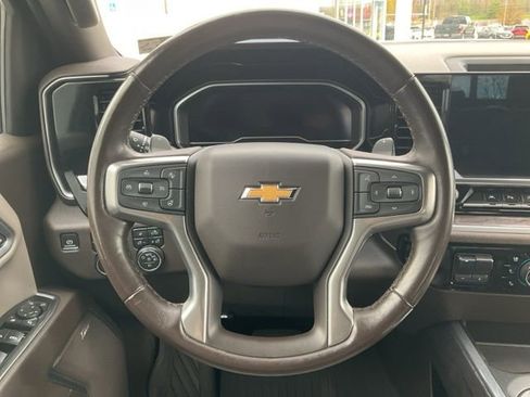 Certified 2022 Chevrolet Silverado 1500 LTZ w/ LTZ Premium Package image 11