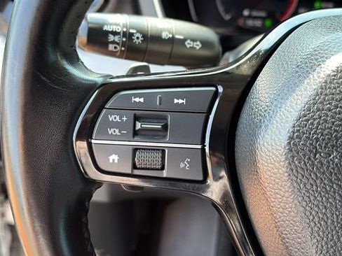 Used 2023 Honda Pilot EX-L image 12