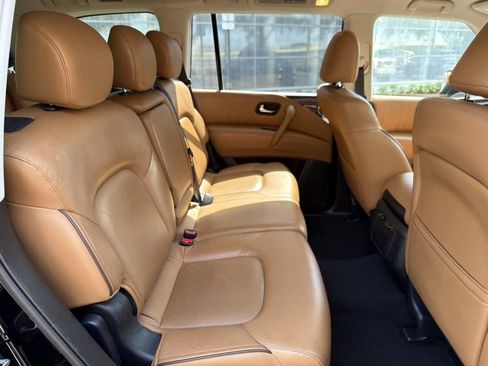 Used 2016 INFINITI QX80 4WD w/ Signature Edition Package image 20