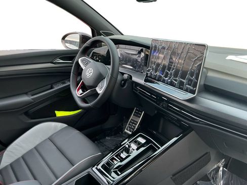 New 2026 Volkswagen GTI SE FWD image 16