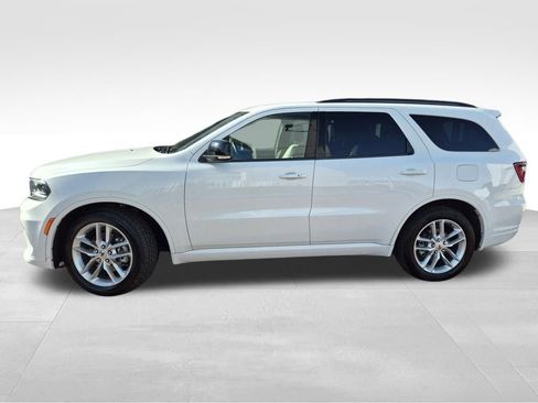 Used 2023 Dodge Durango GT image 3