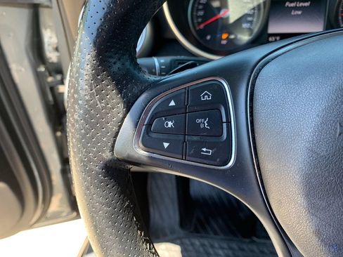 Used 2017 Mercedes-Benz GLC 300 4MATIC image 29