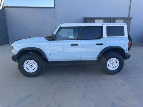 New 2025 Ford Bronco Heritage Edition image 4