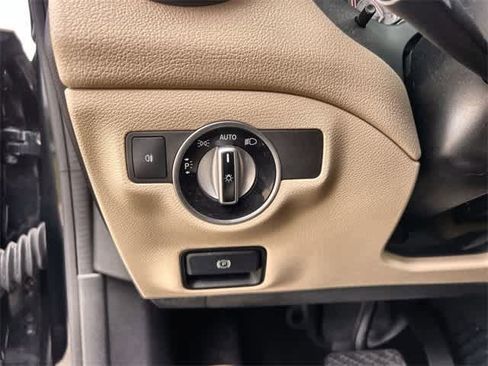 Used 2014 Mercedes-Benz CLA 250 4MATIC image 29