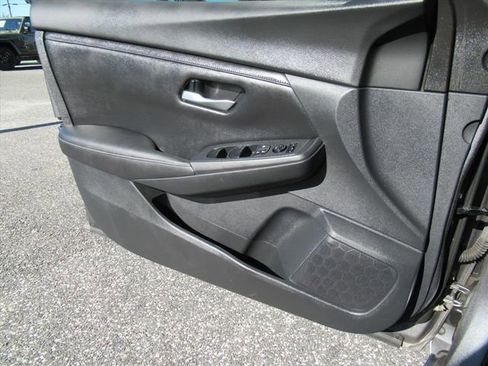 Used 2021 Nissan Sentra SV FWD image 18