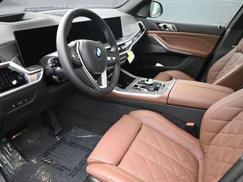 New 2026 BMW X5 xDrive50e w/ Executive Package AWD/4WD image 19