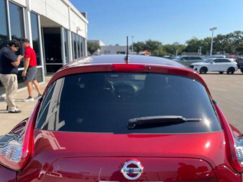 Used 2015 Nissan Juke SL FWD image 7